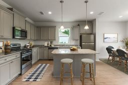 799 Meadowbrook Lane photo 4