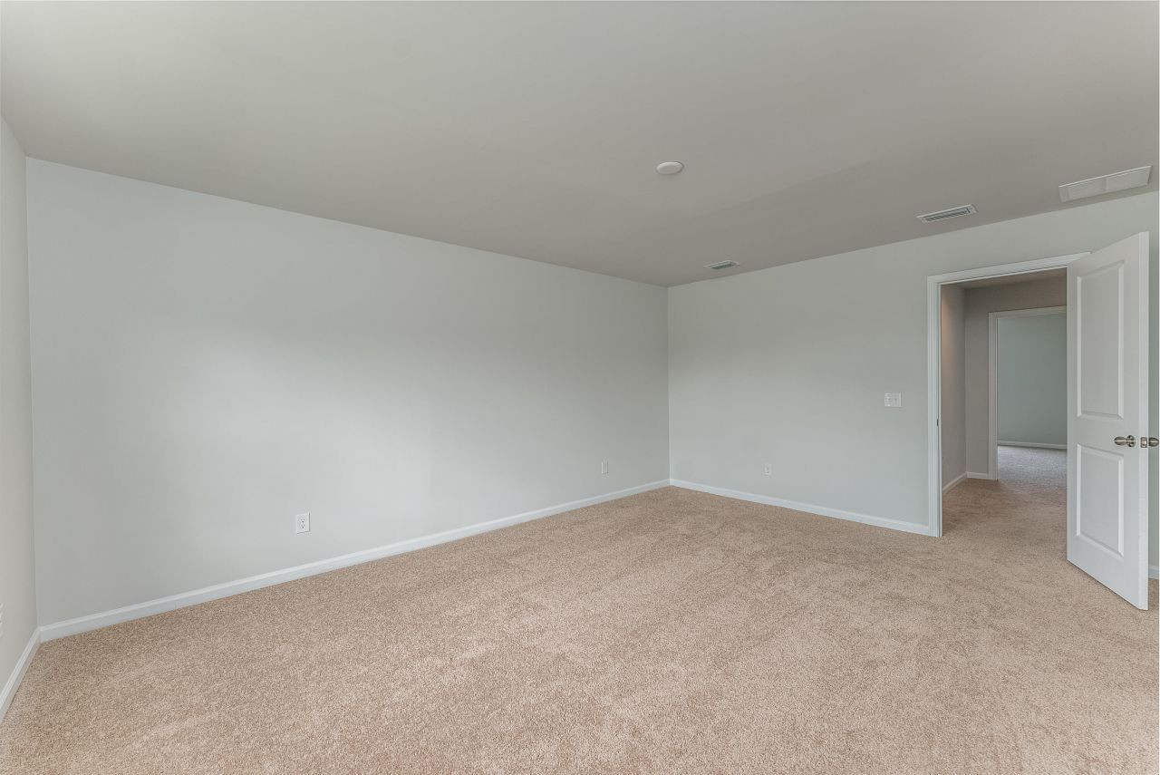 799 Meadowbrook Lane Photo 9