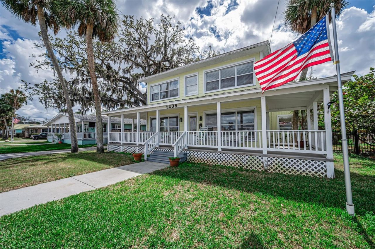 5038 Sunset Boulevard, Port Richey, FL 34668 Photo