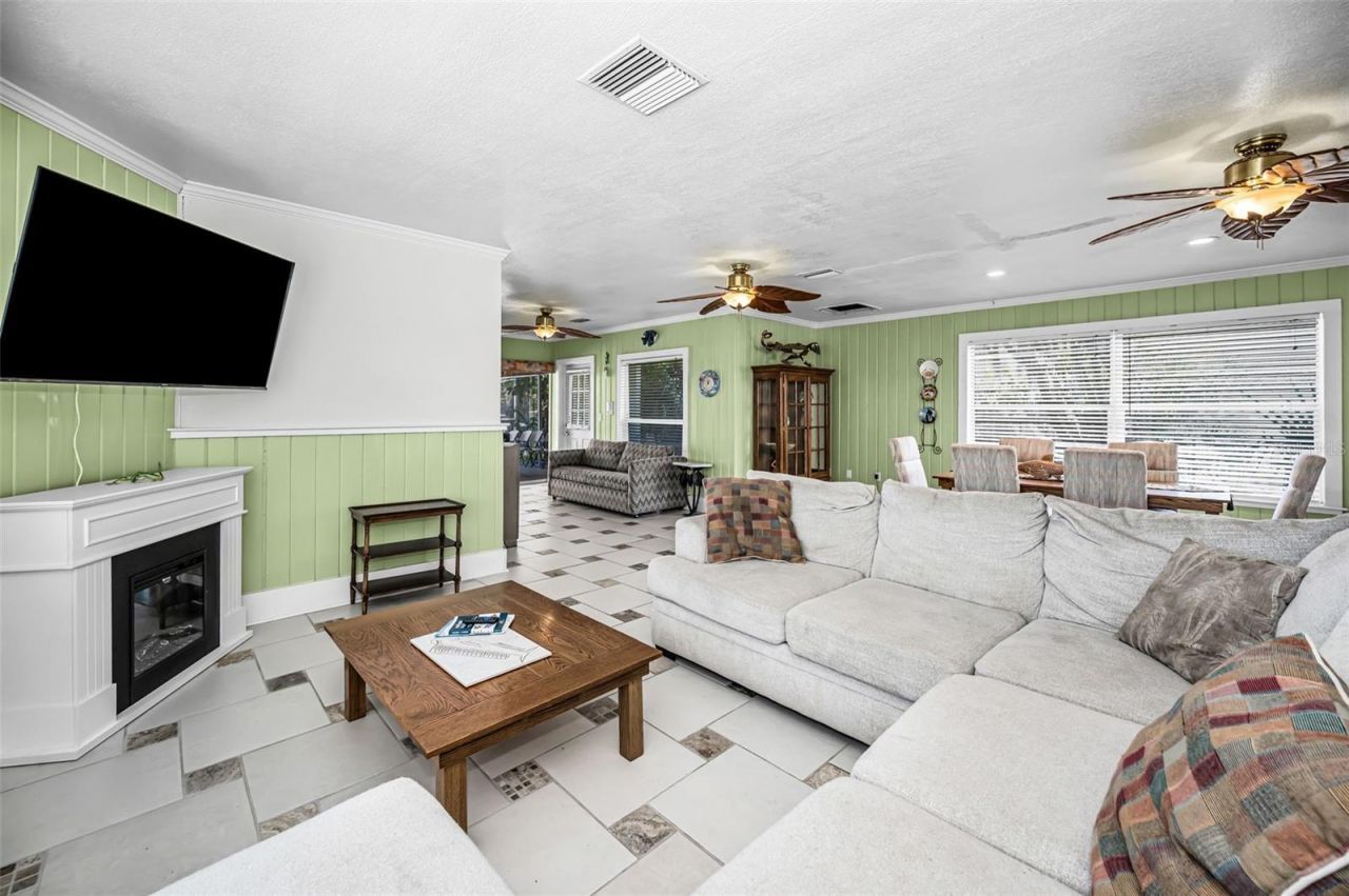 5038 Sunset Boulevard, Port Richey, FL 34668 Photo