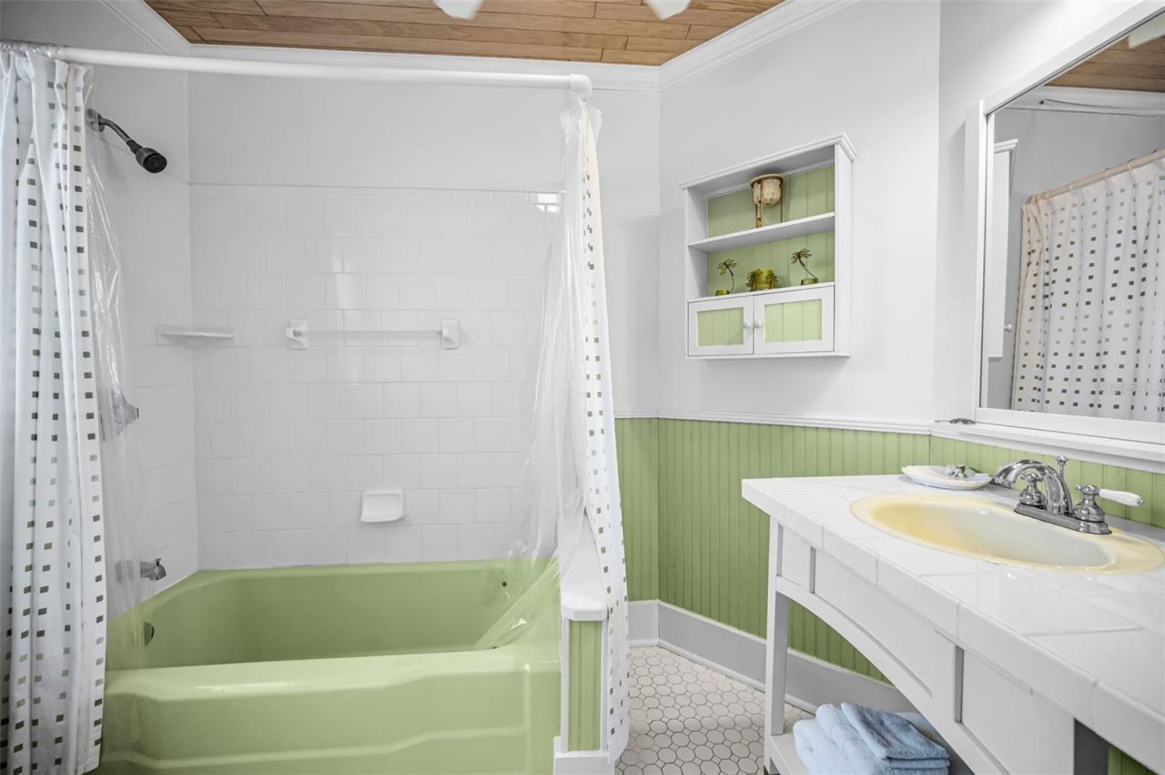 5038 Sunset Boulevard, Port Richey, FL 34668 Photo