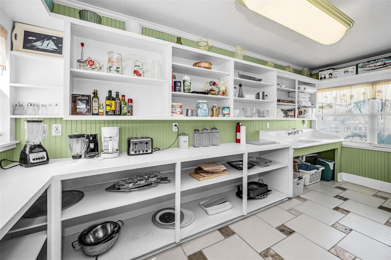 5038 Sunset Boulevard, Port Richey, FL 34668 Photo