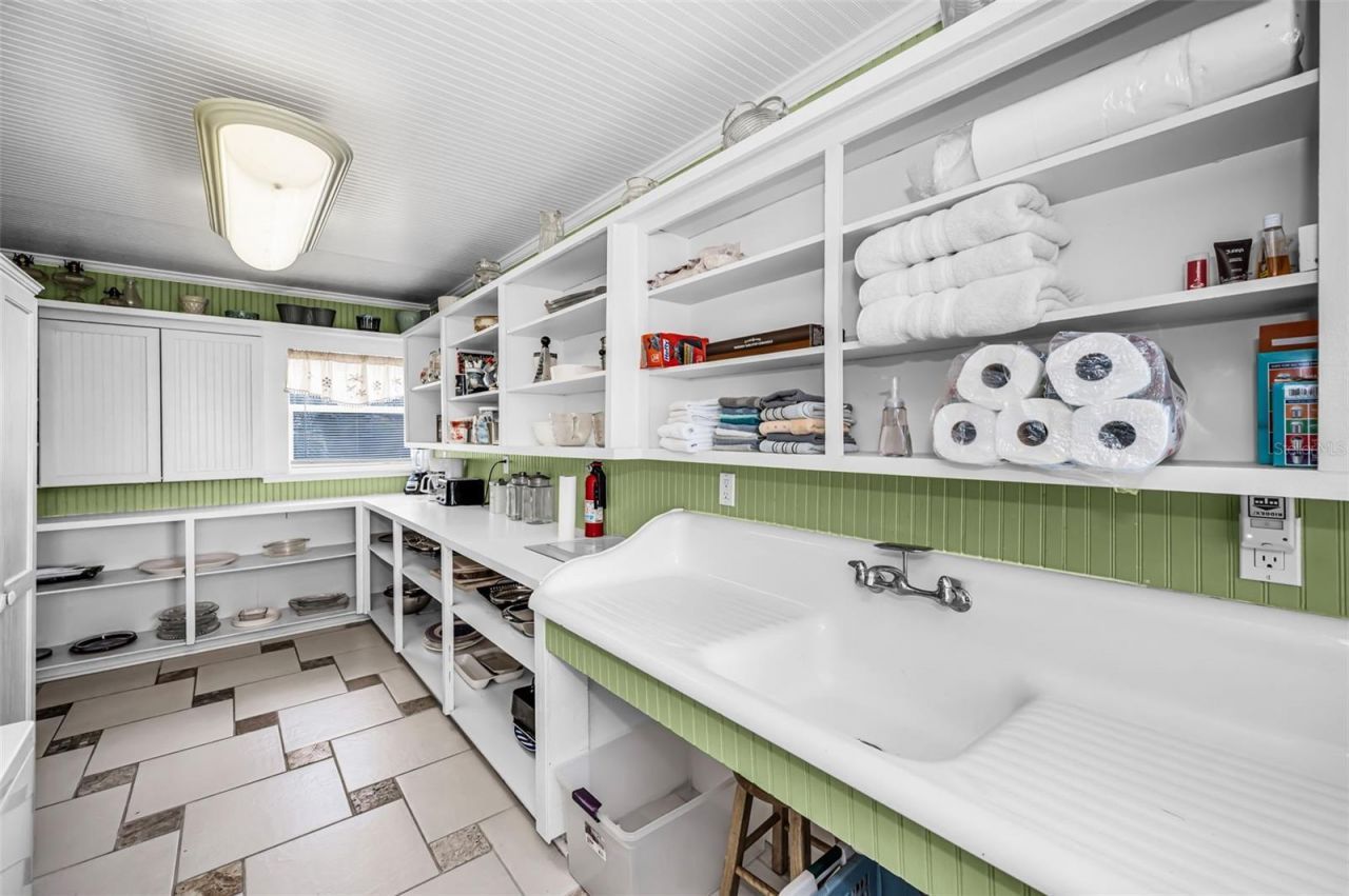 5038 Sunset Boulevard, Port Richey, FL 34668 Photo