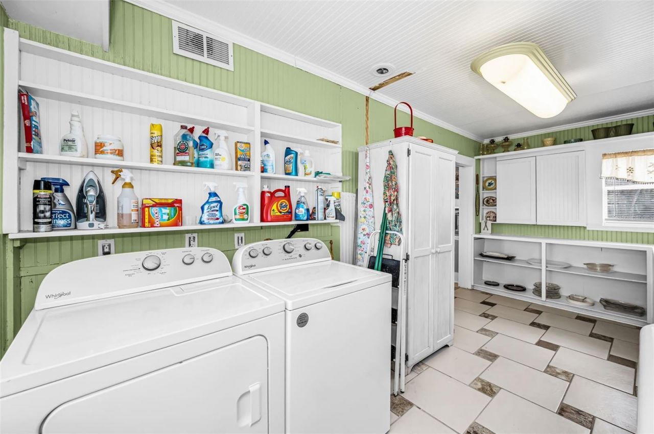 5038 Sunset Boulevard, Port Richey, FL 34668 Photo