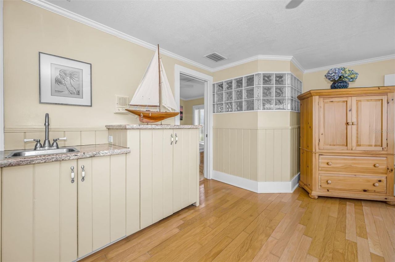 5038 Sunset Boulevard, Port Richey, FL 34668 Photo