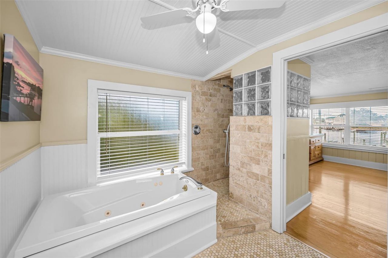 5038 Sunset Boulevard, Port Richey, FL 34668 Photo