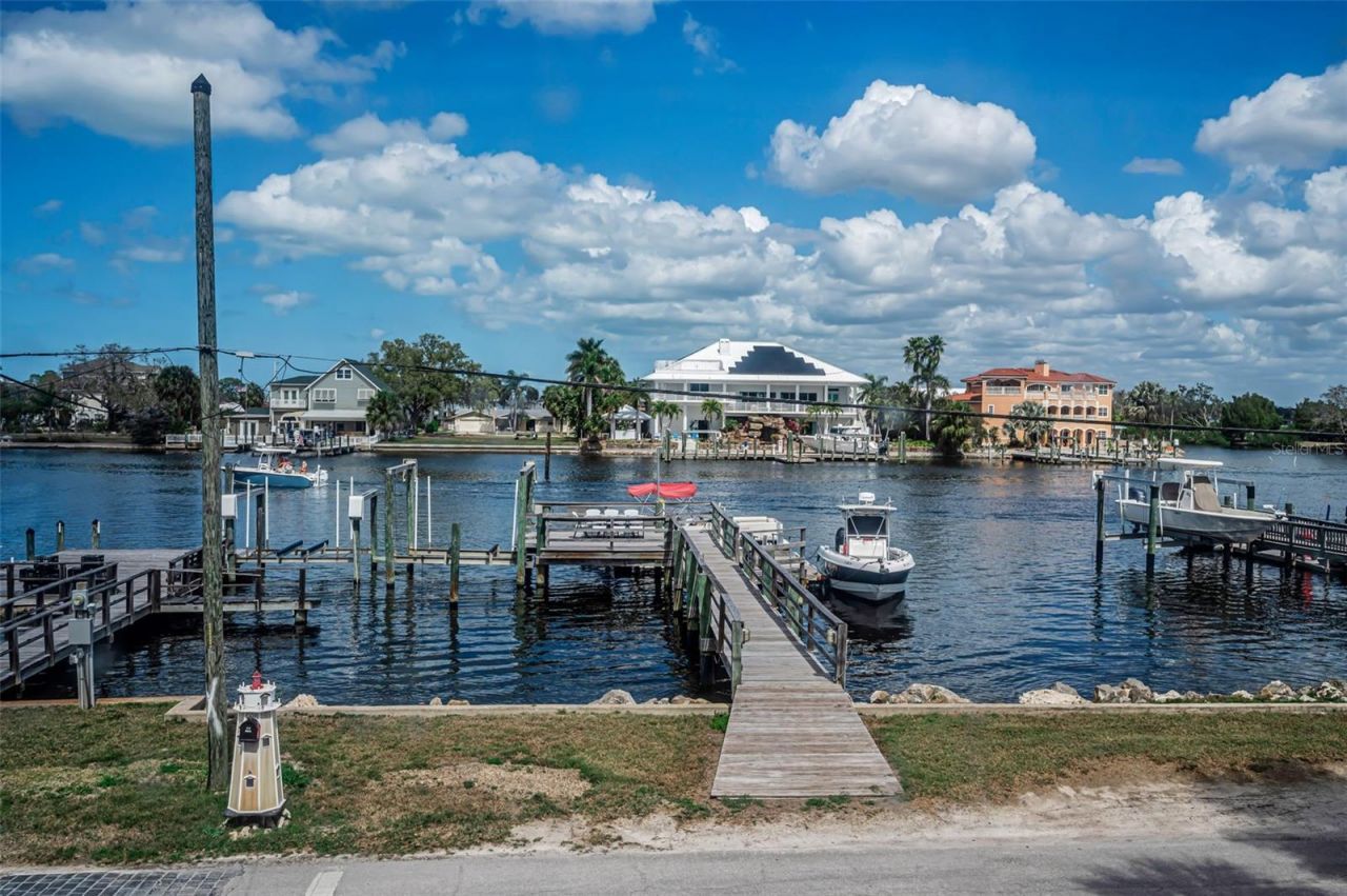 5038 Sunset Boulevard, Port Richey, FL 34668 Photo