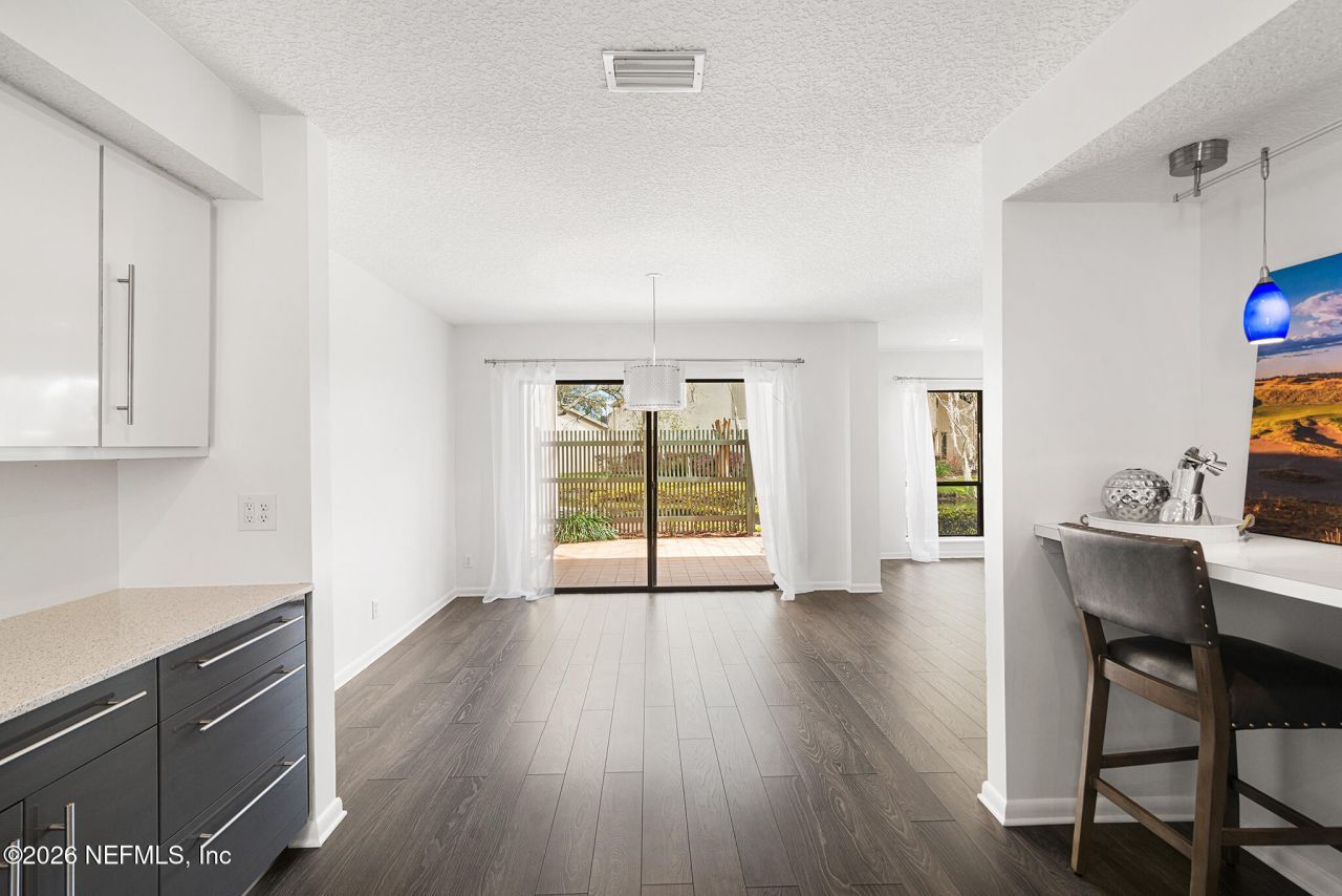 10150 Leisure Lane N, Unit 23, Jacksonville, FL 32256 Photo