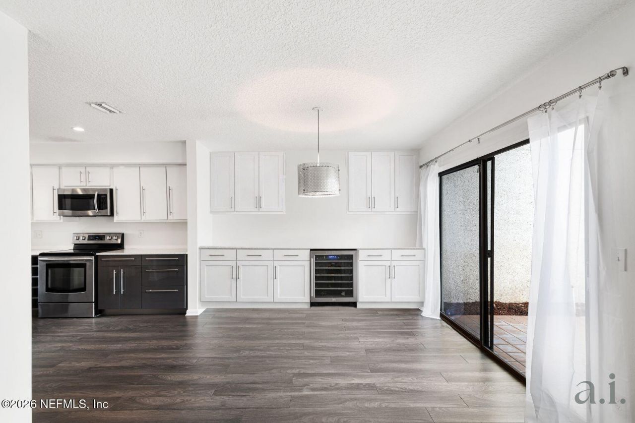 10150 Leisure Lane N, Unit 23, Jacksonville, FL 32256 Photo