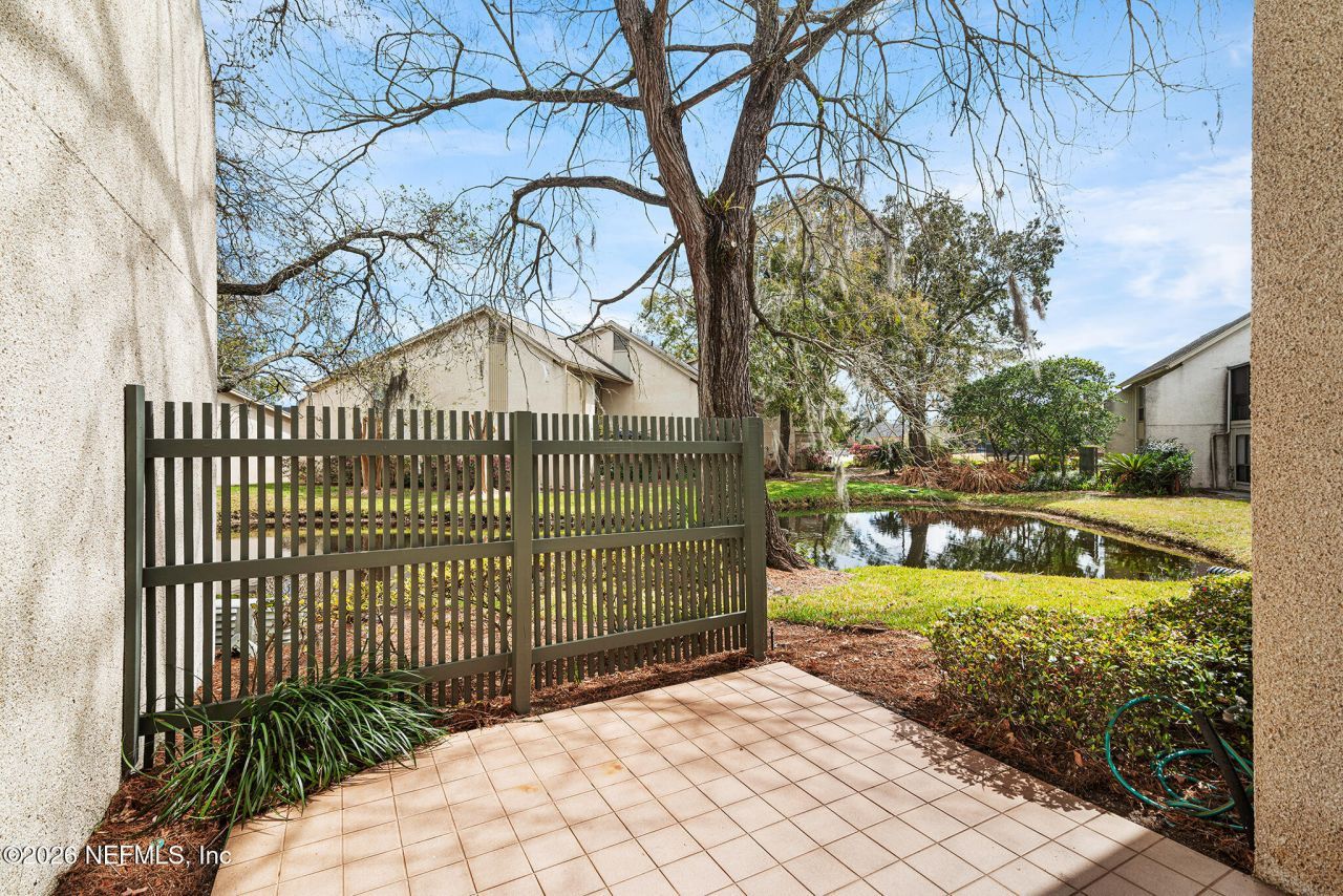 10150 Leisure Lane N, Unit 23, Jacksonville, FL 32256 Photo