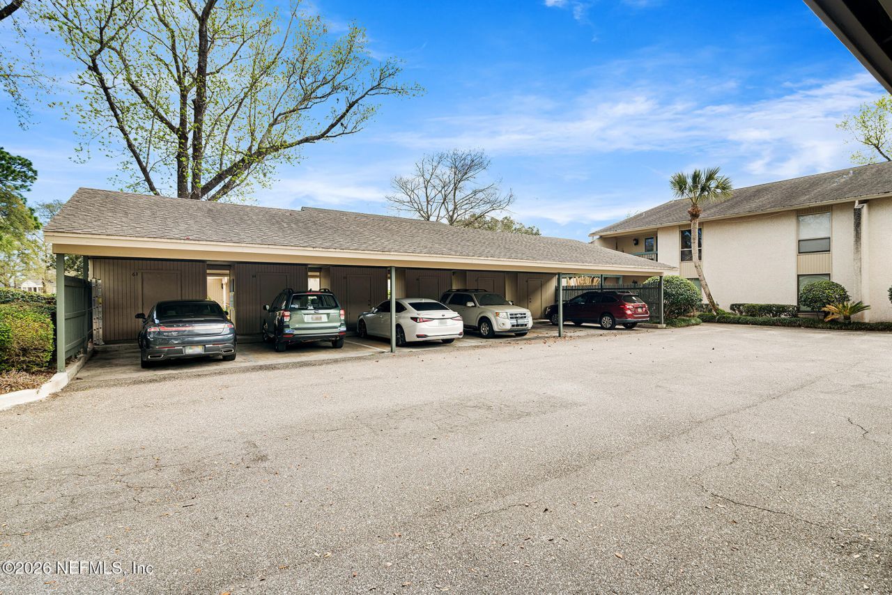 10150 Leisure Lane N, Unit 23, Jacksonville, FL 32256 Photo