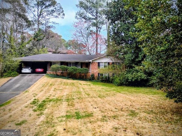 1663 Colebrook Circle, Decatur, GA 30033