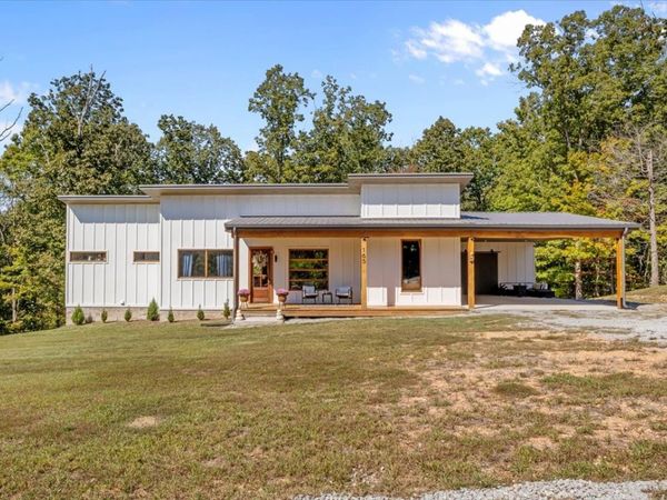 165 Wade Cv , Waverly, TN 37185