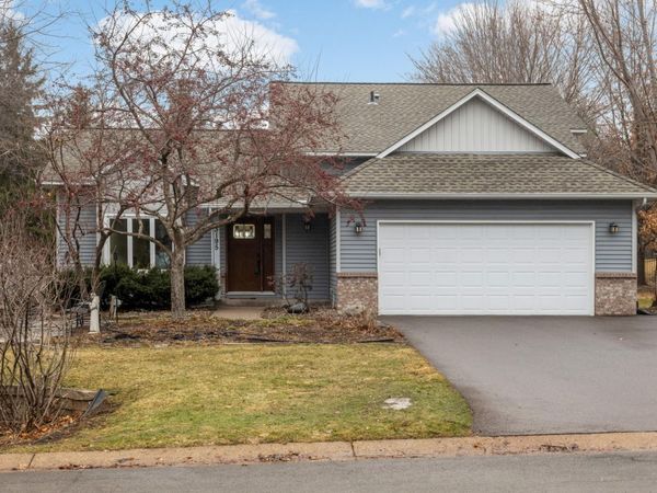 3195 Red Oak Drive, Eagan, MN 55121