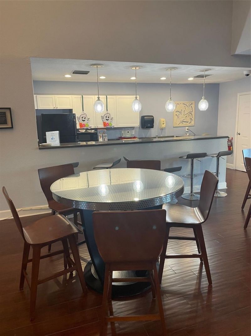 249 Pompano Drive Se, Unit D, Saint Petersburg, FL 33705 Photo