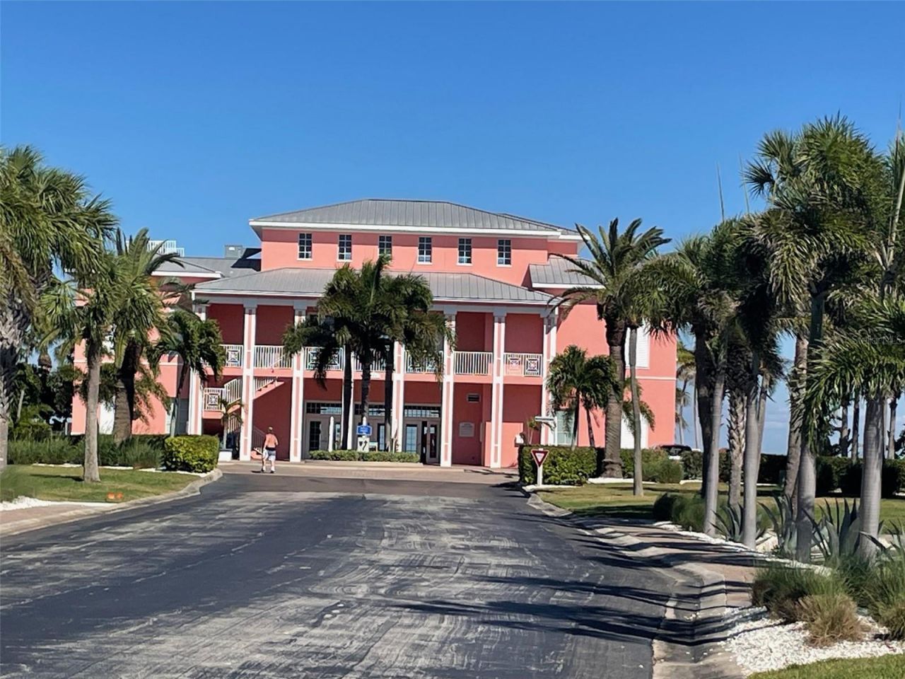 249 Pompano Drive Se, Unit D, Saint Petersburg, FL 33705 Photo