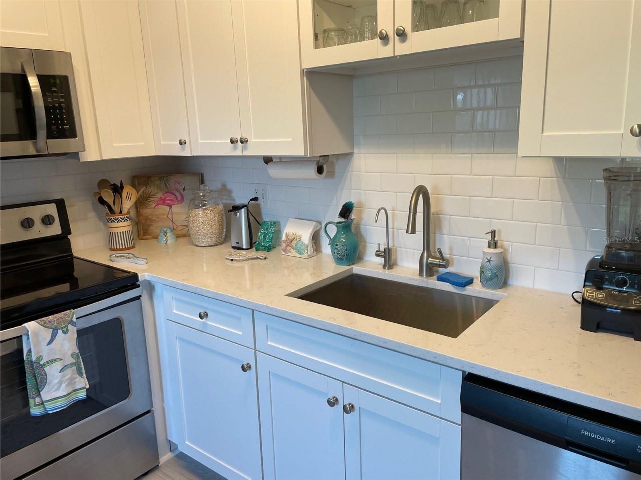 249 Pompano Drive Se, Unit D, Saint Petersburg, FL 33705 Photo