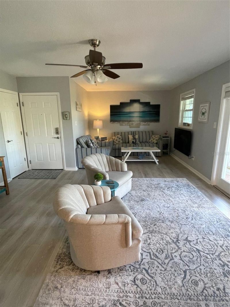 249 Pompano Drive Se, Unit D, Saint Petersburg, FL 33705 Photo