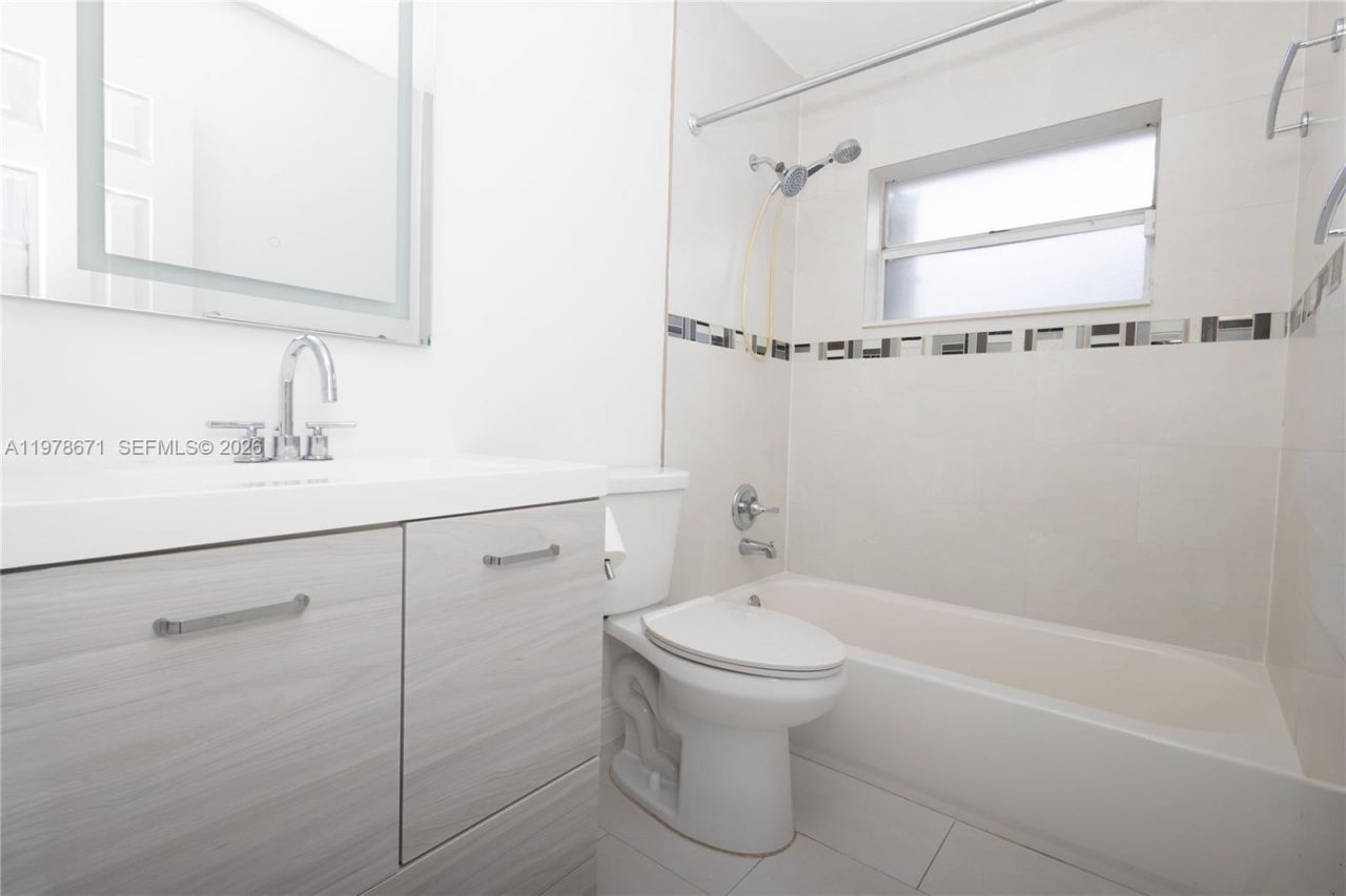 4480 NW 61st St, North Lauderdale, FL 33319 Photo