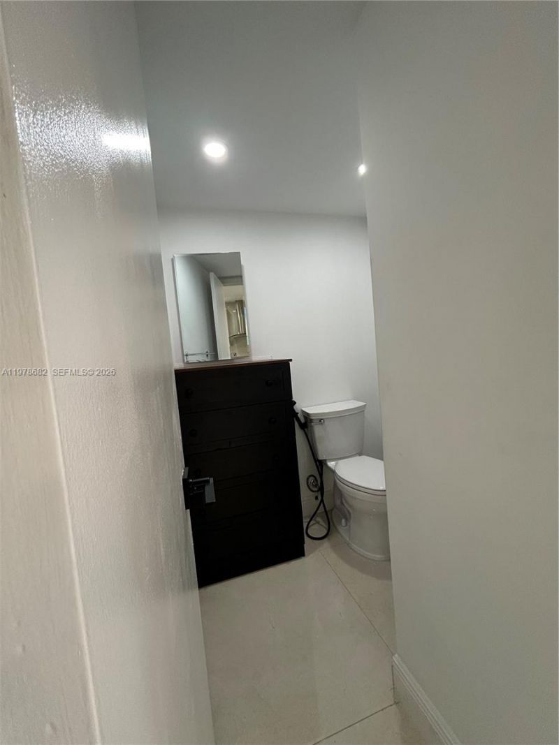 300 Berkley Rd , Unit 108, Hollywood, FL 33024 Photo