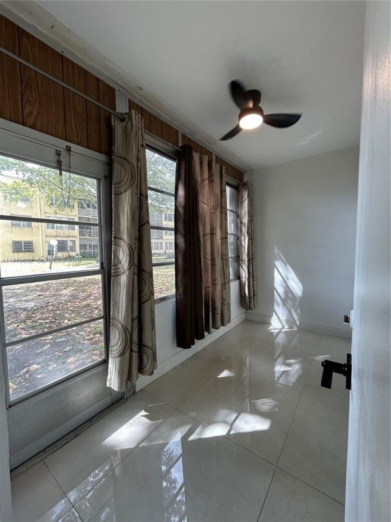 300 Berkley Rd , Unit 108, Hollywood, FL 33024 Photo