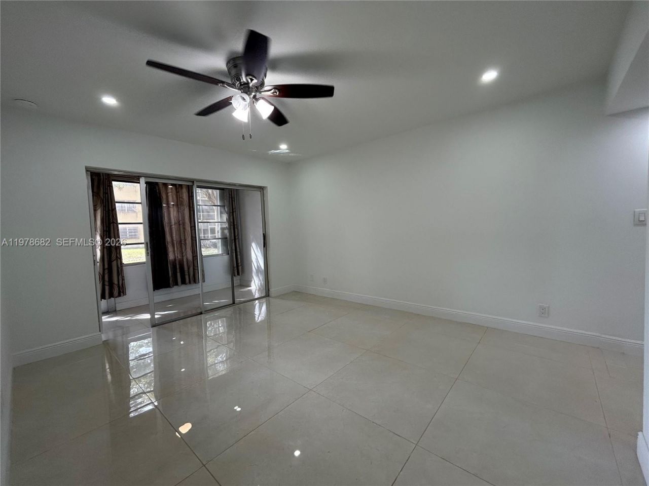 300 Berkley Rd , Unit 108, Hollywood, FL 33024 Photo