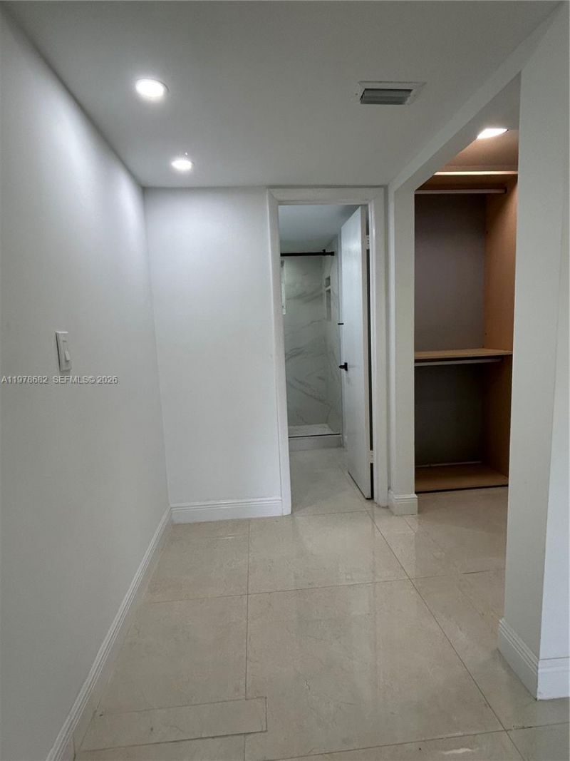 300 Berkley Rd , Unit 108, Hollywood, FL 33024 Photo