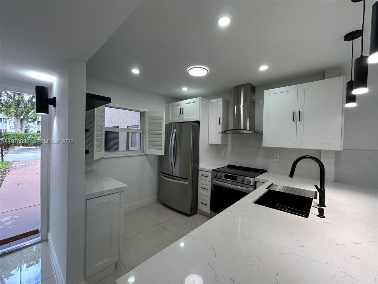 300 Berkley Rd , Unit 108, Hollywood, FL 33024 Photo