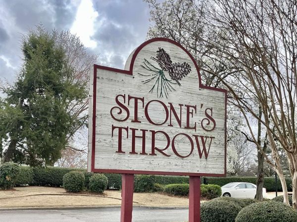 1012 Stones Throw Drive, Unit N/A, Huntsville, AL 35806