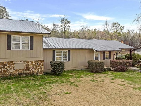 10 Woodland Drive, Centre, AL 35960