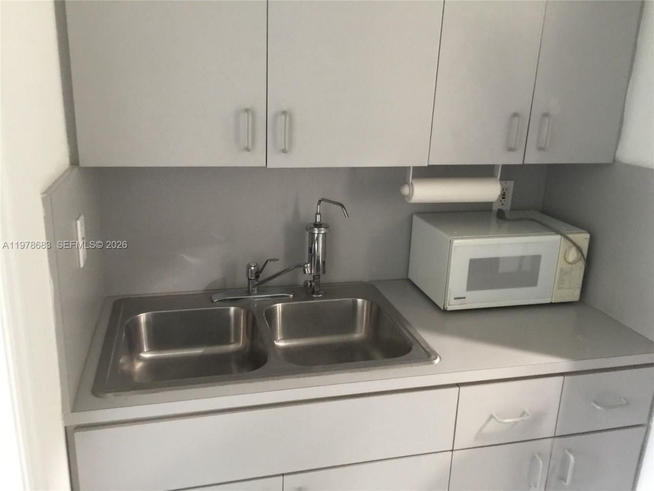 4751 W 4th Ave , Hialeah, FL 33012 Photo