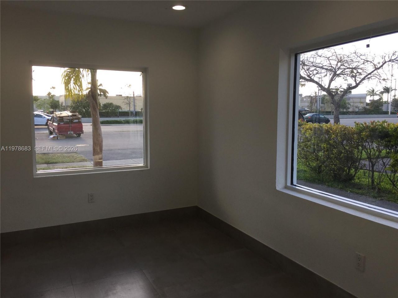 4751 W 4th Ave , Hialeah, FL 33012 Photo