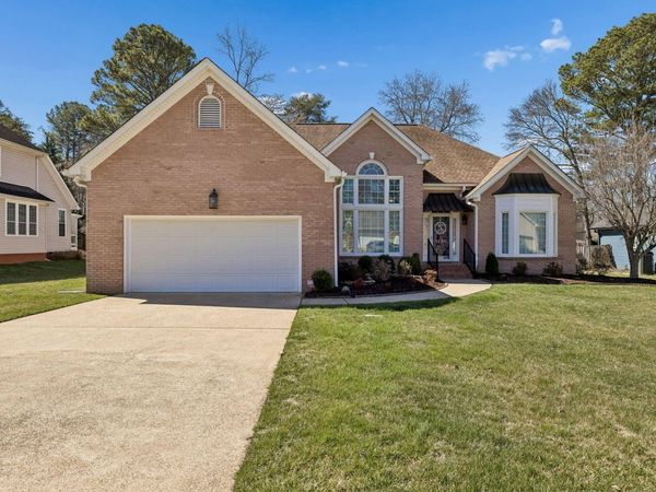 1626 Gunston Hall Road, Hixson, TN 37343