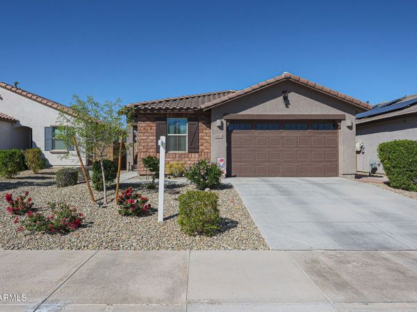 19414 W HIGHLAND Avenue, Litchfield Park, AZ 85340