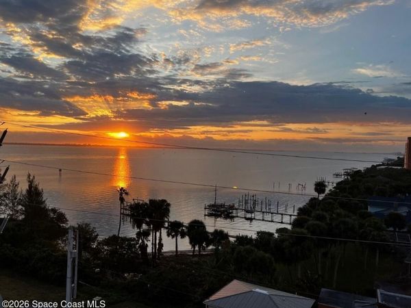 1437 Pineapple Avenue, Unit 701, Melbourne, FL 32935