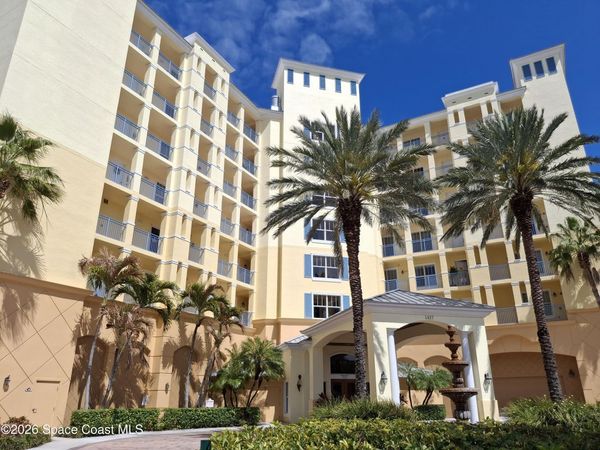 1437 Pineapple Avenue, Unit 701, Melbourne, FL 32935