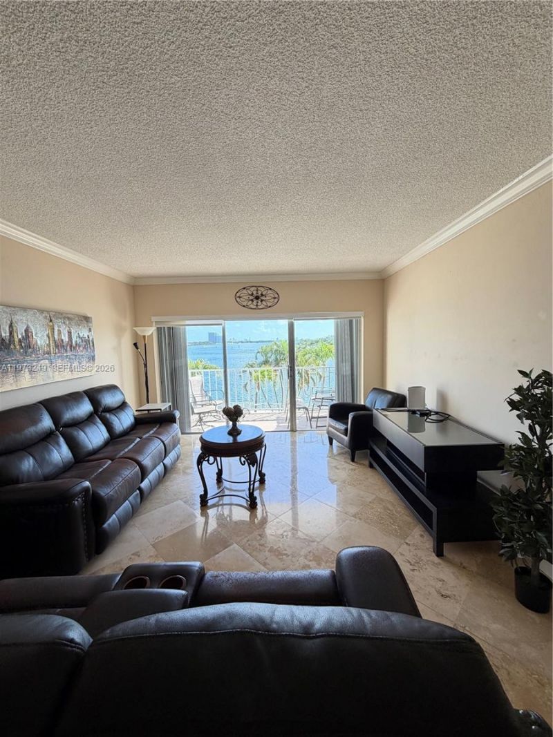 500 Bayview Dr , Unit 218, Sunny Isles Beach, FL 33160 Photo