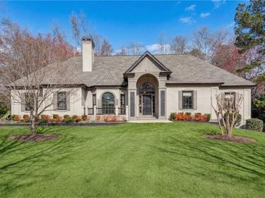 4211 Edgeworth Drive, Flowery Branch, GA 30542