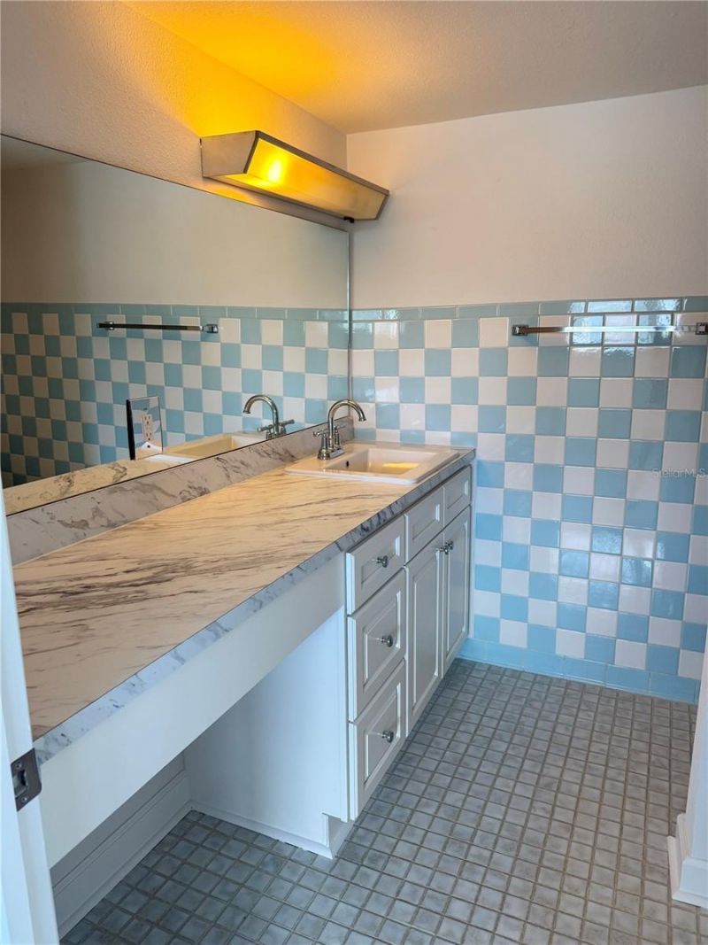 7425 Bay Island Drive S, Unit 103, South Pasadena, FL 33707 Photo