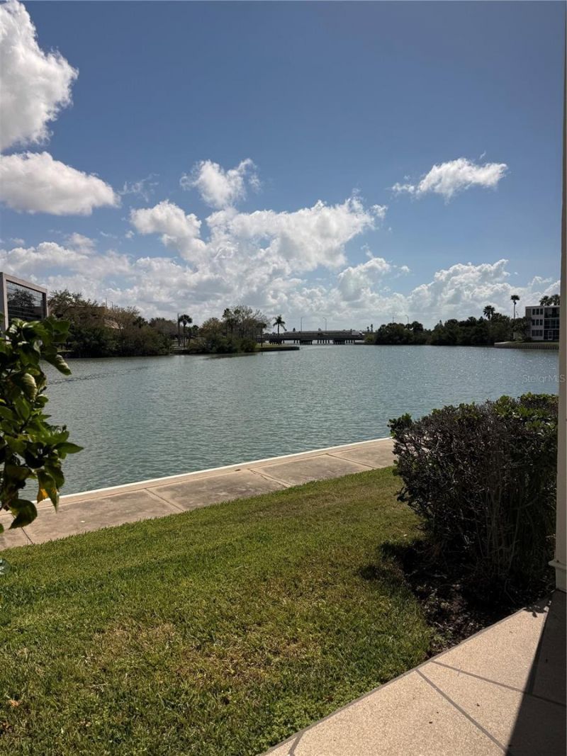 7425 Bay Island Drive S, Unit 103, South Pasadena, FL 33707 Photo