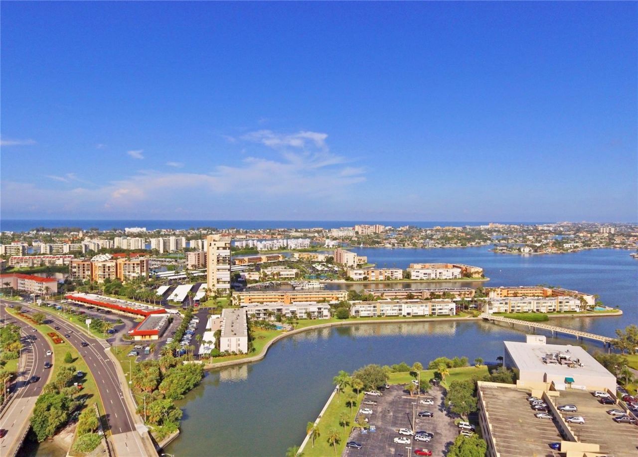 7425 Bay Island Drive S, Unit 103, South Pasadena, FL 33707 Photo