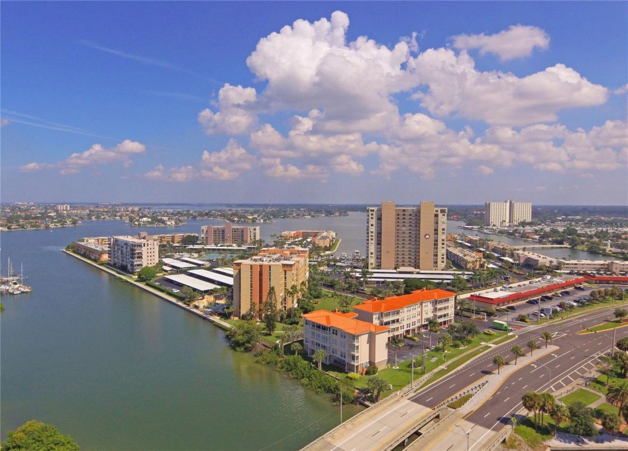 7425 Bay Island Drive S, Unit 103, South Pasadena, FL 33707 Photo