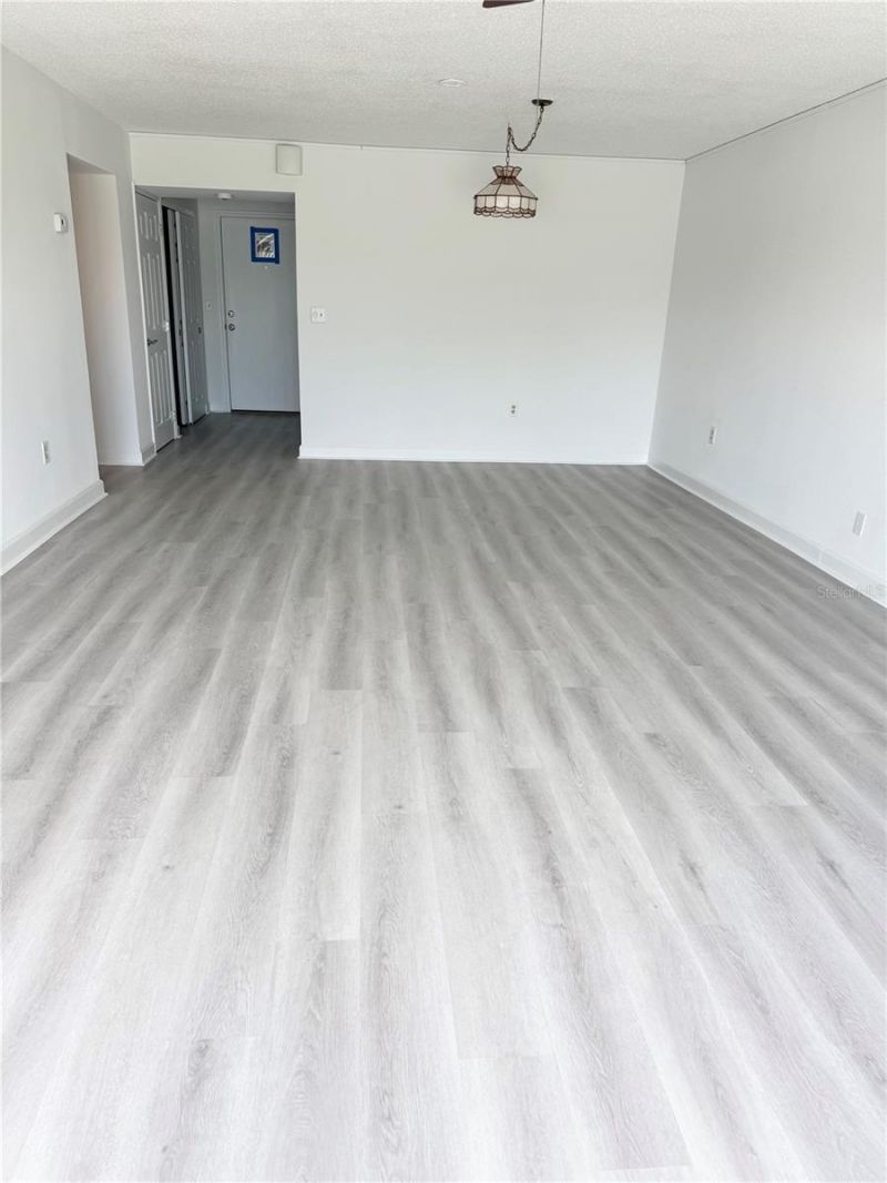 7425 Bay Island Drive S, Unit 103, South Pasadena, FL 33707 Photo