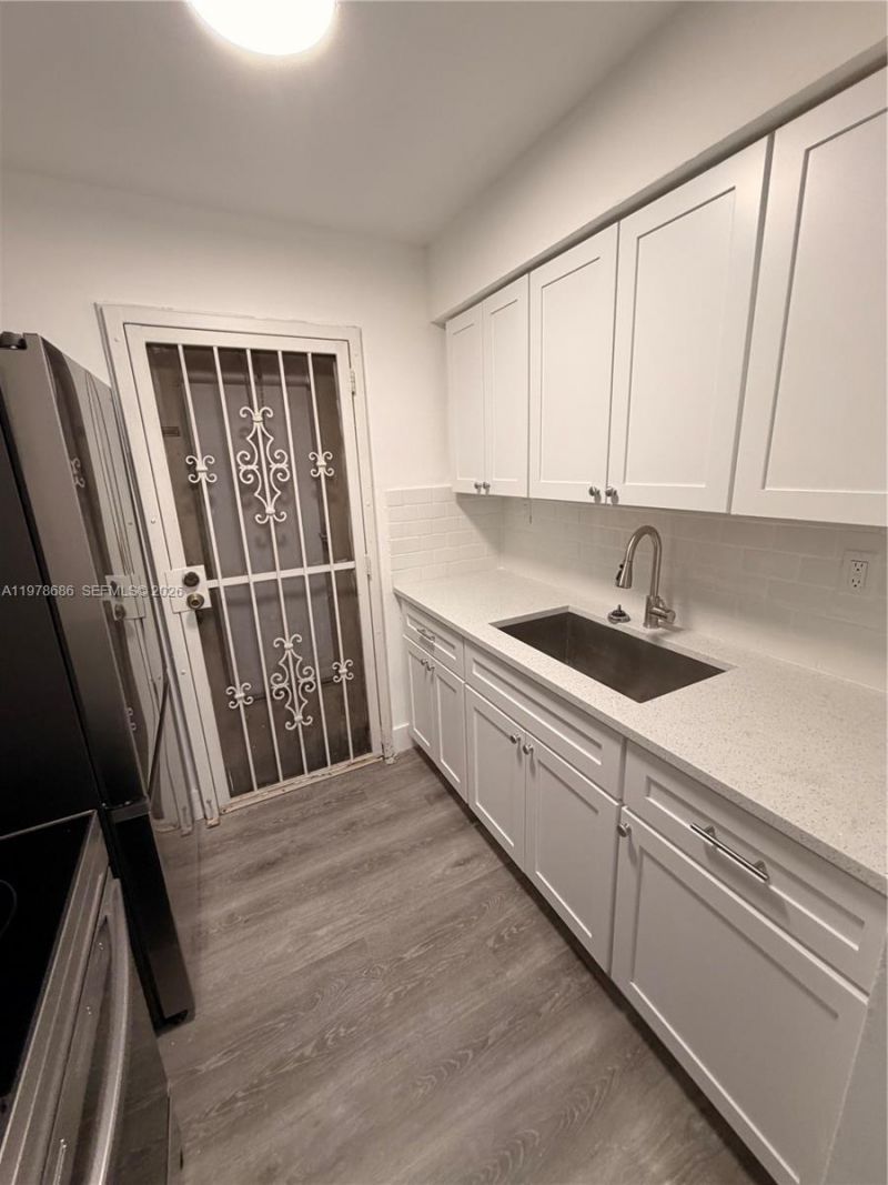12195 W Dixie Hwy, Unit 6E, North Miami, FL 33161 Photo