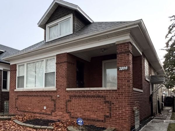 7804 S Paxton Avenue, Chicago, IL 60649