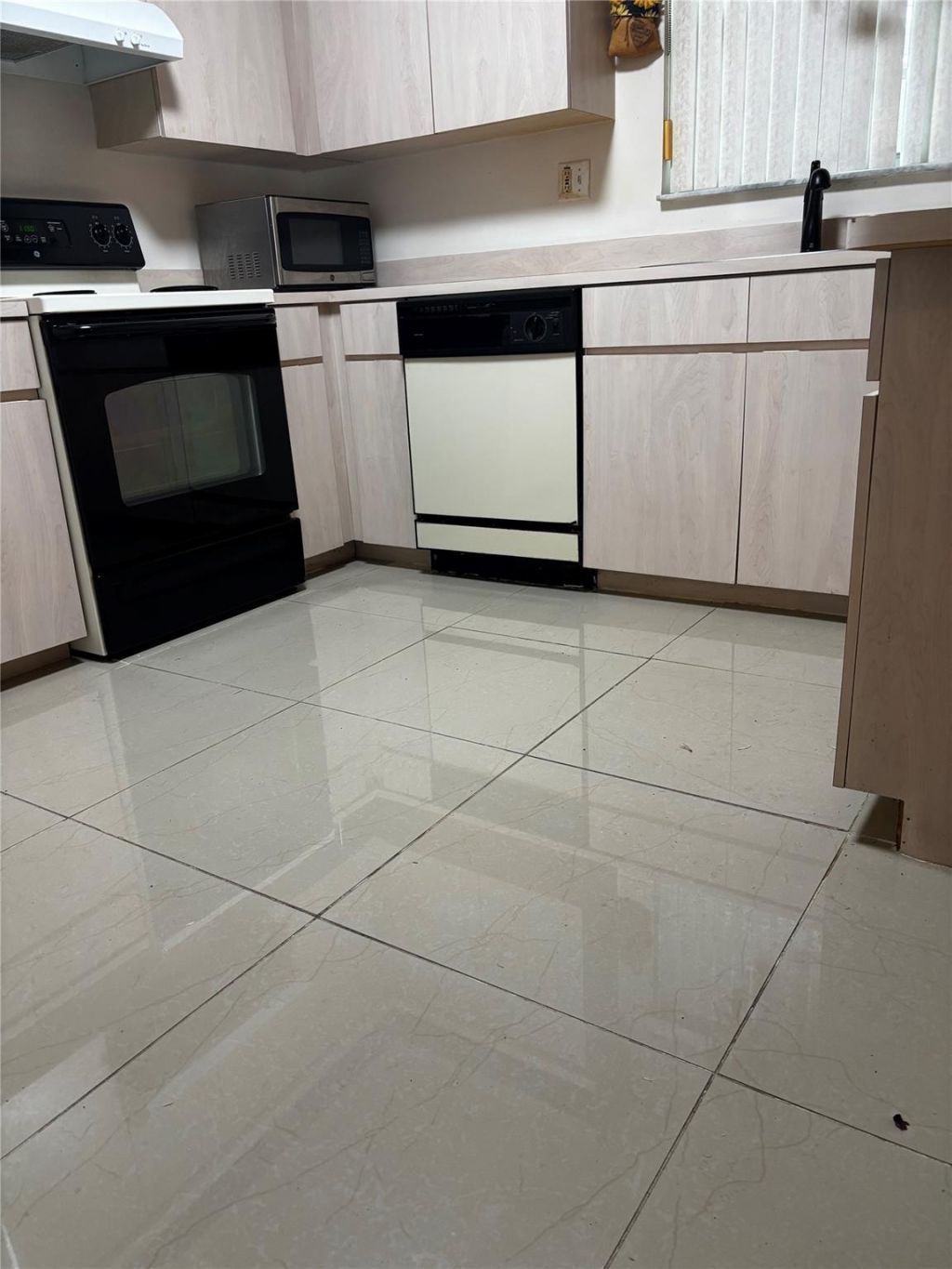 2360 SW 83rd Terrace, Unit U, Miramar, FL 33025 Photo