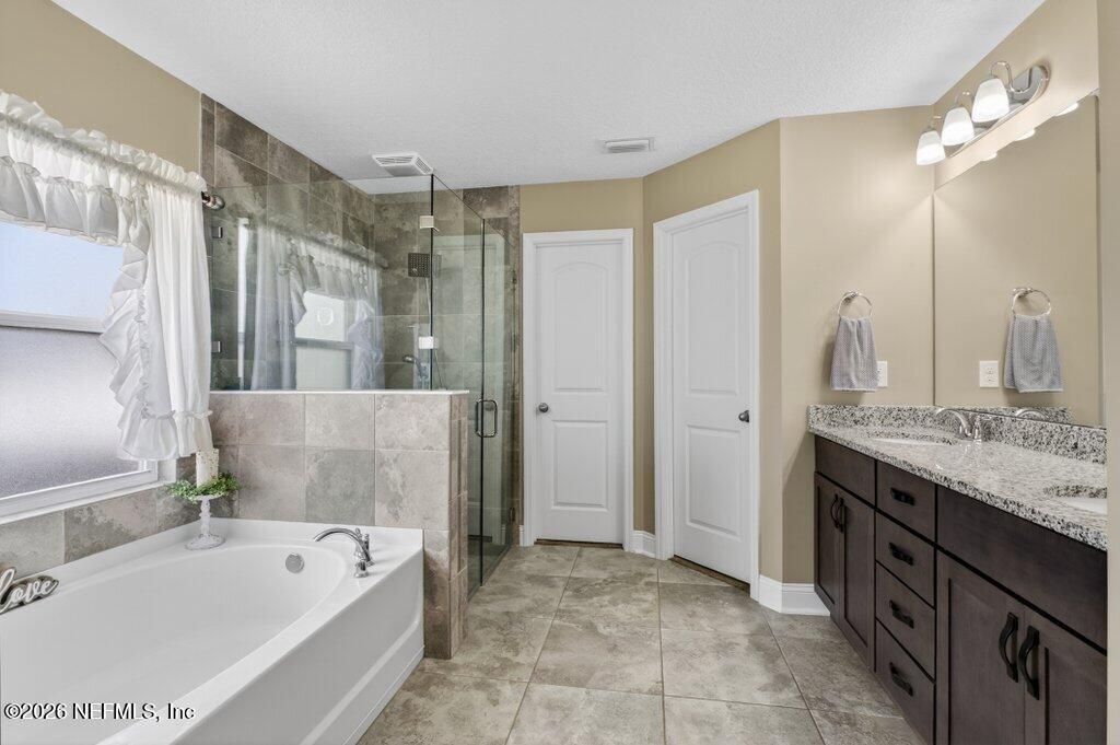 11060 Whisper Ridge Court, Jacksonville, FL 32219 Photo