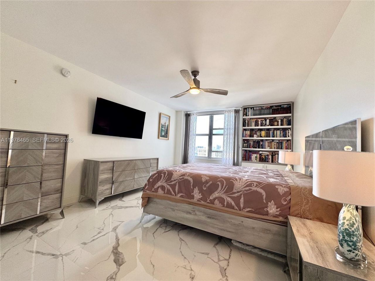 231 174th St , Unit 1501, Sunny Isles Beach, FL 33160 Photo