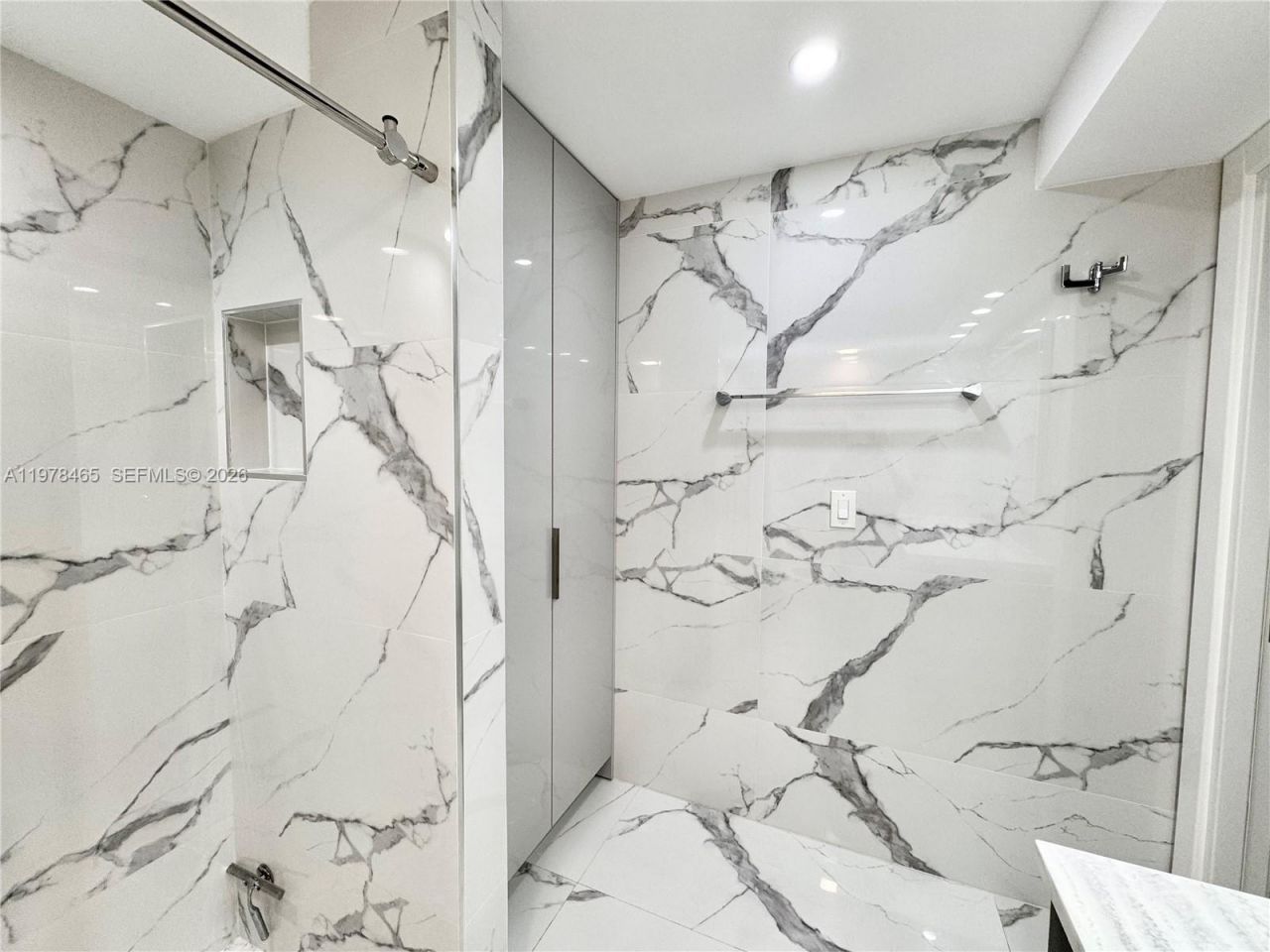 231 174th St , Unit 1501, Sunny Isles Beach, FL 33160 Photo