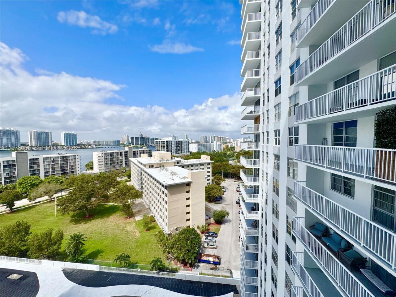 231 174th St , Unit 1501, Sunny Isles Beach, FL 33160 Photo